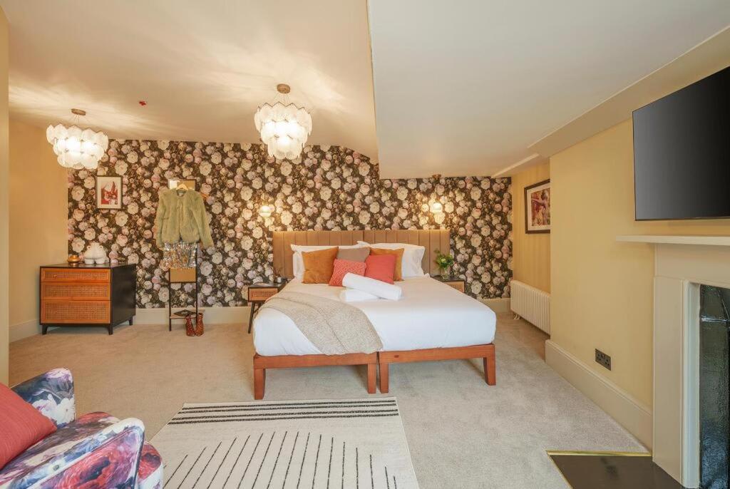 Tellers Secret Loft The Bank Of England Aparthotel